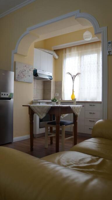 Alle'S M Shyri Studio Apartment Tirana Exterior foto